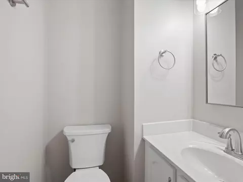 7823 Solomon Seal Dr, Springfield, VA 22152 photo 32
