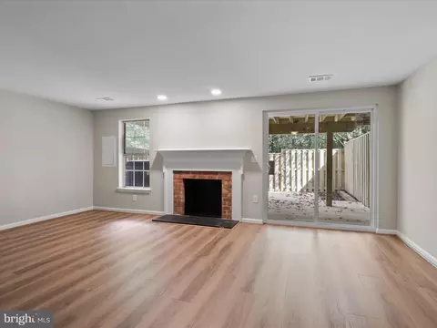7823 Solomon Seal Dr, Springfield, VA 22152 photo 35