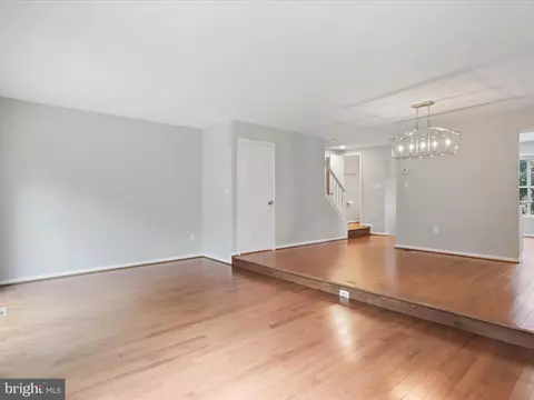 7823 Solomon Seal Dr, Springfield, VA 22152 photo 18