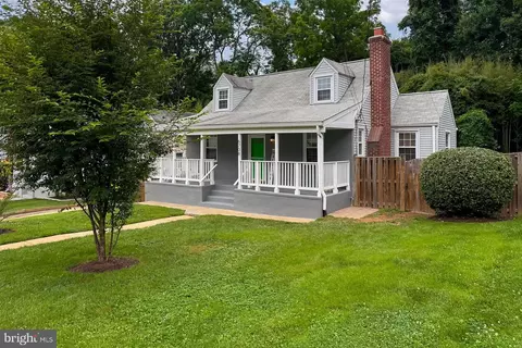 6708 Chestnut Ave, Falls Church, VA 22042