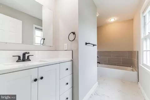 9703 Shipwright Dr, Burke, VA 22015 photo 18