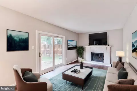 9703 Shipwright Dr, Burke, VA 22015 photo 13