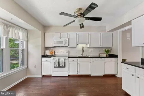 7253 Kousa Ln, Springfield, VA 22152 photo 6