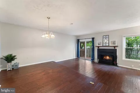 7253 Kousa Ln, Springfield, VA 22152 photo 10
