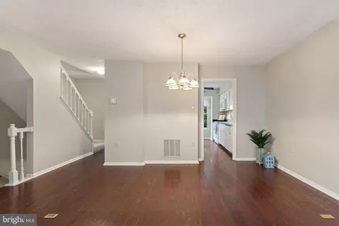 7253 Kousa Ln, Springfield, VA 22152 photo 12
