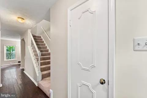 7253 Kousa Ln, Springfield, VA 22152 photo 5