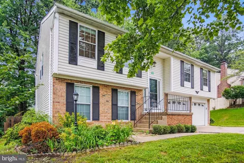 7660 Fallswood Way, Lorton, VA 22079