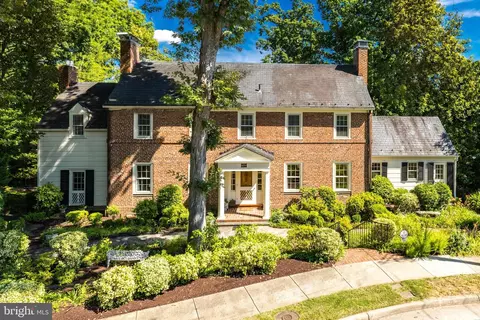 6237 Radcliff Rd, Alexandria, VA 22307