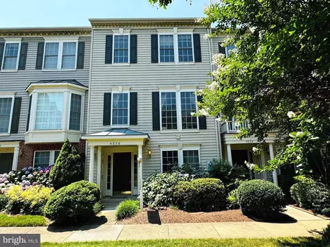 4376 Thomas Brigade Ln, Fairfax, VA 22033