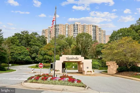 5903 Mount Eagle Dr #206, Alexandria, VA 22303