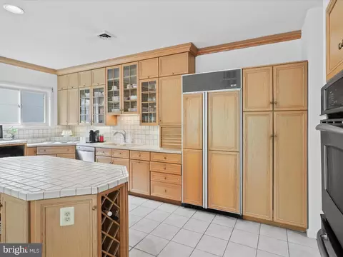 4135 N River St, Mclean, VA 22101 photo 18