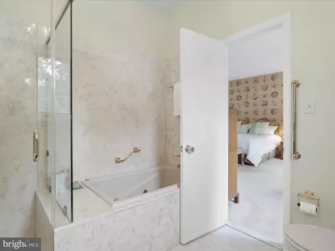 4135 N River St, Mclean, VA 22101 photo 32
