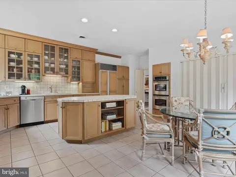 4135 N River St, Mclean, VA 22101 photo 17