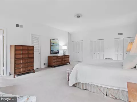 4135 N River St, Mclean, VA 22101 photo 30