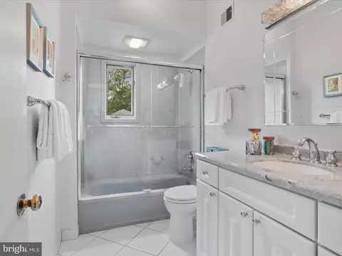 4135 N River St, Mclean, VA 22101 photo 36