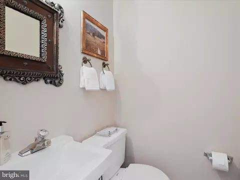 4135 N River St, Mclean, VA 22101 photo 28