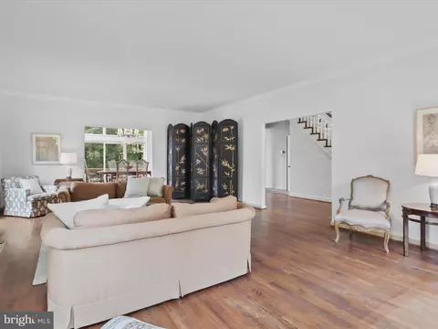 4135 N River St, Mclean, VA 22101 photo 9