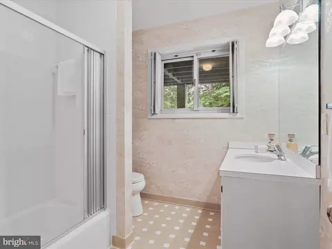 4135 N River St, Mclean, VA 22101 photo 46