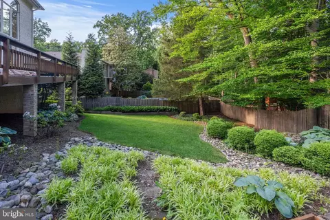 4135 N River St, Mclean, VA 22101 photo 2