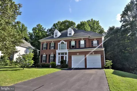 5364 Wharton Park Ct, Centreville, VA 20120