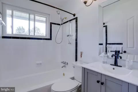 5411 Blacksburg Rd, Springfield, VA 22151 photo 15