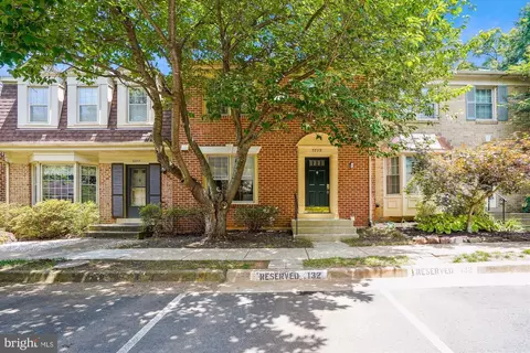 5779 Crownleigh Ct, Burke, VA 22015