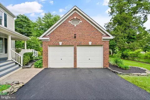 Other - 6563 Forsythia St, Springfield, VA 22150 photo 1 of 16