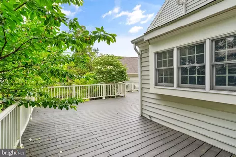 Exterior - 6563 Forsythia St, Springfield, VA 22150 photo 12 of 15