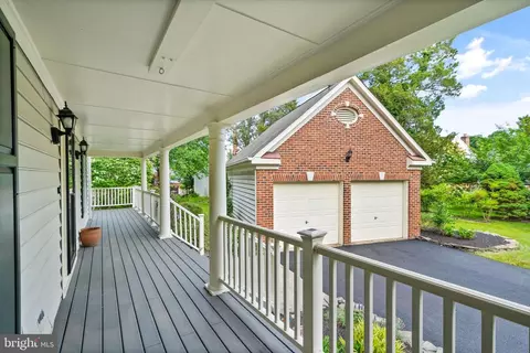 Exterior - 6563 Forsythia St, Springfield, VA 22150 photo 8 of 15