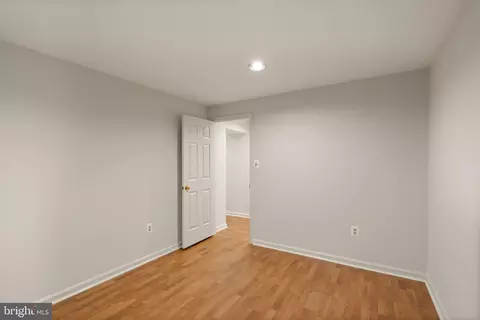 Bedroom - 6563 Forsythia St, Springfield, VA 22150 photo 2 of 2