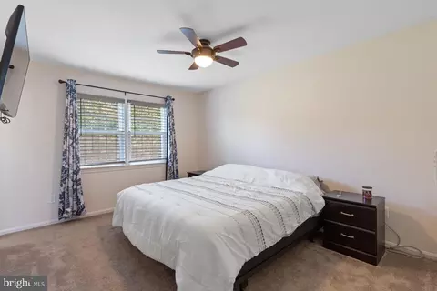 Bedroom - 651 Eric Ct, Herndon, VA 20170 photo 5 of 8