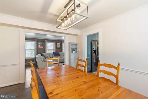 Dining - 651 Eric Ct, Herndon, VA 20170 photo 2 of 3
