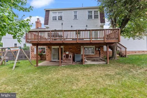 Exterior - 651 Eric Ct, Herndon, VA 20170 photo 2 of 11