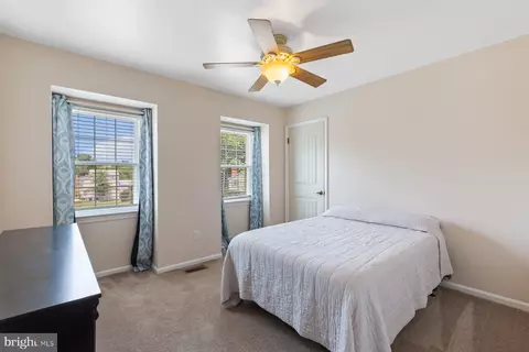 Bedroom - 651 Eric Ct, Herndon, VA 20170 photo 3 of 8
