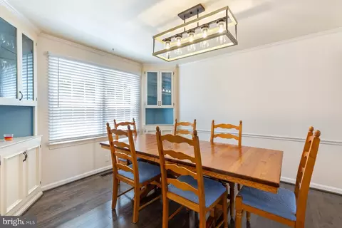 Dining - 651 Eric Ct, Herndon, VA 20170 photo 3 of 3