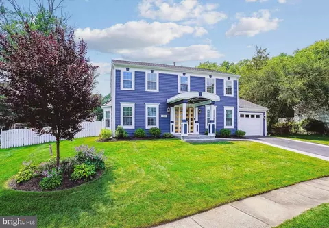 5308 Crown Point Rd, Burke, VA 22015 photo 2
