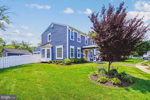 5308 Crown Point Rd, Burke, VA 22015 photo 9