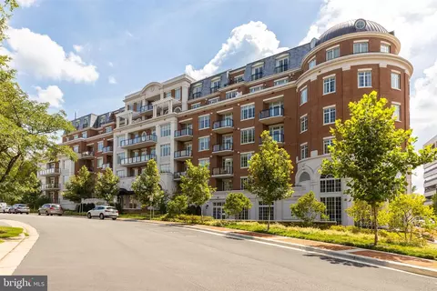 6900 Fleetwood Rd #517, Mclean, VA 22101