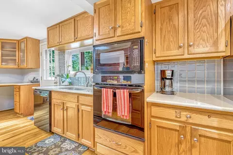 8602 Clydesdale Rd, Springfield, VA 22151 photo 13