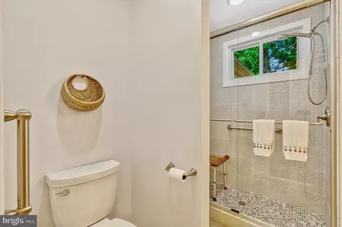 8602 Clydesdale Rd, Springfield, VA 22151 photo 21