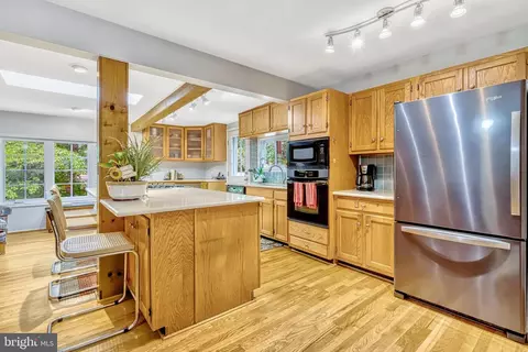 8602 Clydesdale Rd, Springfield, VA 22151 photo 12