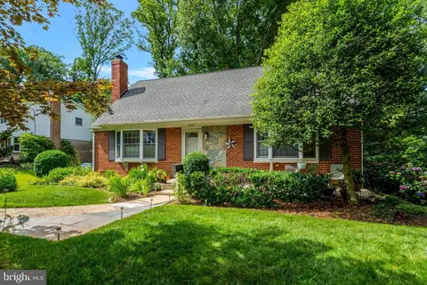 8602 Clydesdale Rd, Springfield, VA 22151