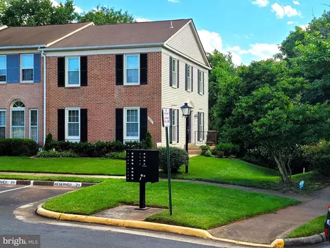 3817 Grand Junction Ct, Fairfax, VA 22033
