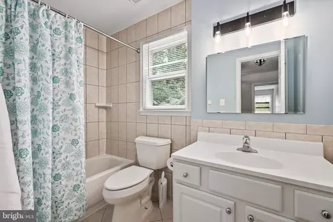 8445 Rushing Creek Ct, Springfield, VA 22153 photo 38