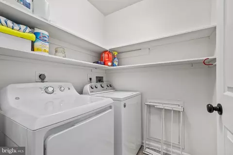 8445 Rushing Creek Ct, Springfield, VA 22153 photo 35