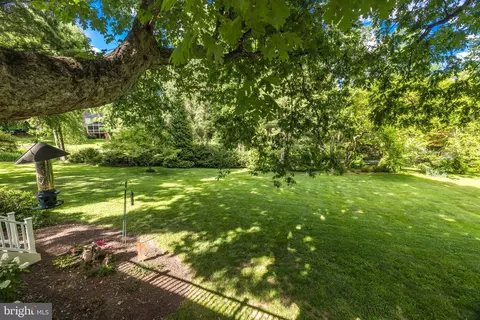 1207 Meadow Green Ln, Mclean, VA 22102 photo 38