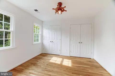 1207 Meadow Green Ln, Mclean, VA 22102 photo 20