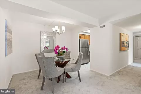 7721 Tremayne Pl #111, Mclean, VA 22102 photo 6