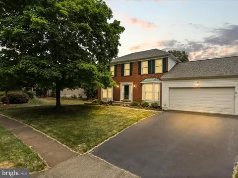 3421 Cotton Top Ct, Fairfax, VA 22033