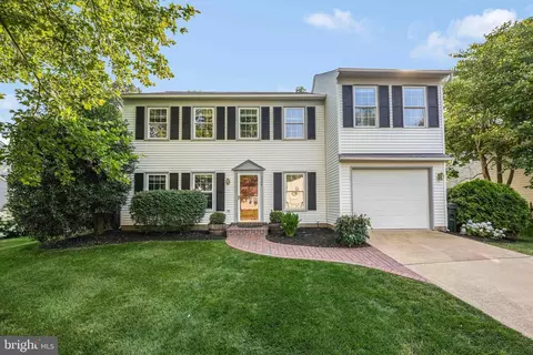 1606 Sadlers Wells Dr, Herndon, VA 20170
